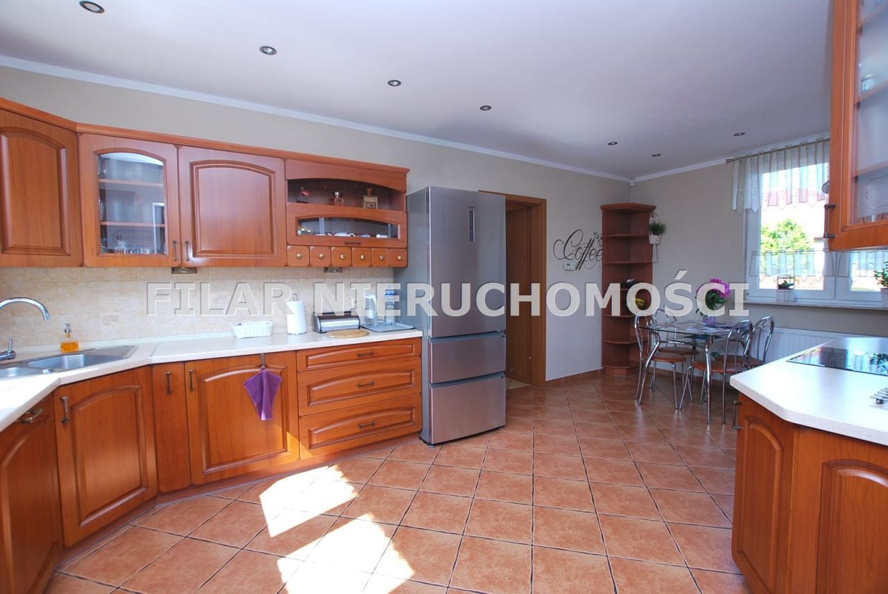 dom wolnostojący, 5 pokoi Osiek. Zdjęcie 24