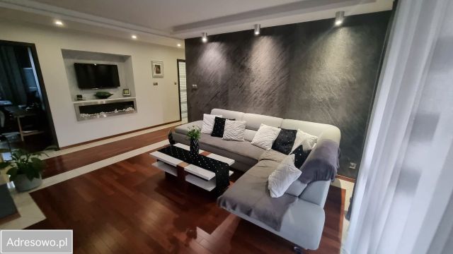 Mieszkanie 3-pokojowe Bielsko-Biała Kamienica, ul. Janisława Grondysa. Zdjęcie 1