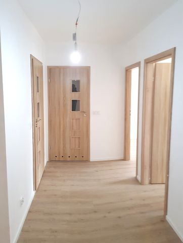 Mieszkanie 3-pokojowe Wrocław Lipa Piotrowska, ul. Kminkowa. Zdjęcie 1