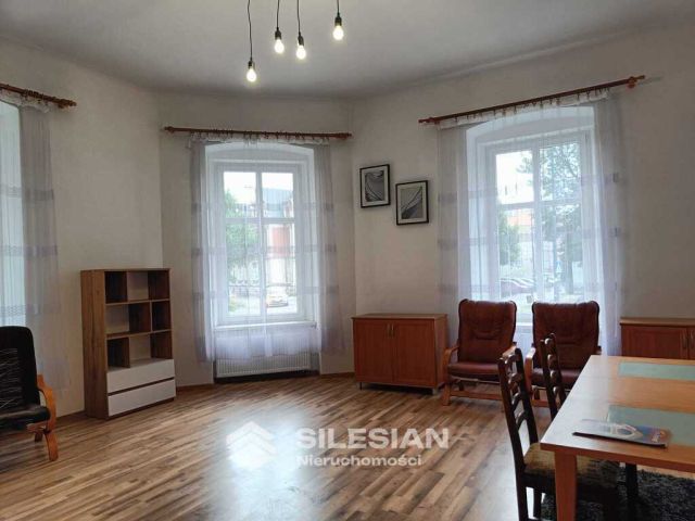 Mieszkanie 4-pokojowe Świdnica, ul. Komunardów. Zdjęcie 2