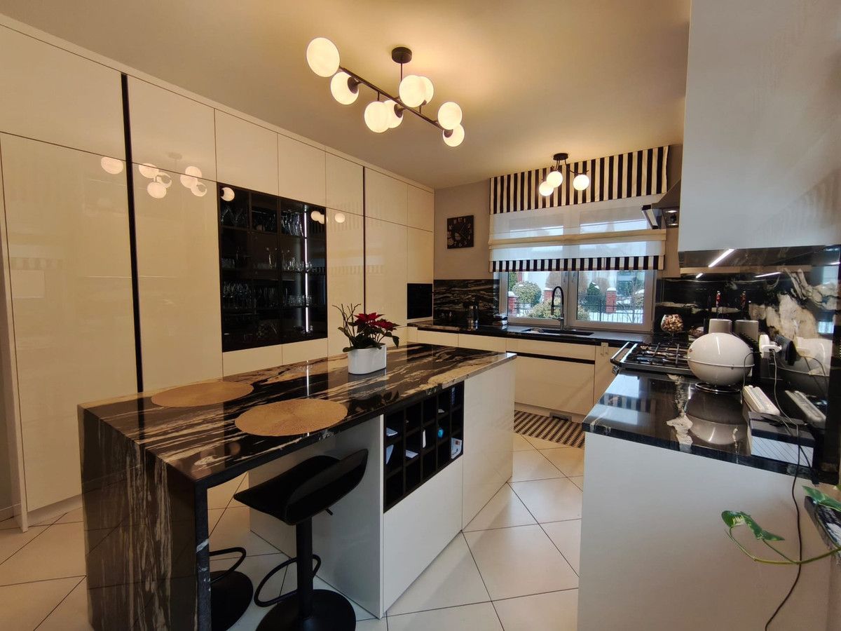 bliźniak, 6 pokoi Warszawa Wawer, ul. Poprawna. Zdjęcie 4