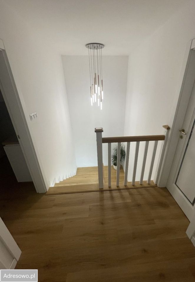 bliźniak, 5 pokoi Mostówka. Zdjęcie 15