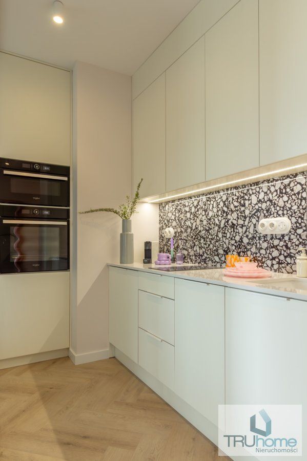 Mieszkanie 2-pokojowe Katowice Śródmieście, ul. Henryka Mikołaja Góreckiego. Zdjęcie 11