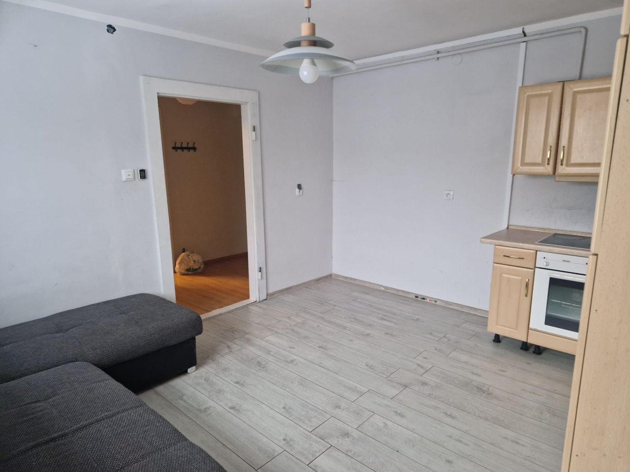 Mieszkanie 1-pokojowe Jelenia Góra Centrum, ul. Osiedle Robotnicze. Zdjęcie 5