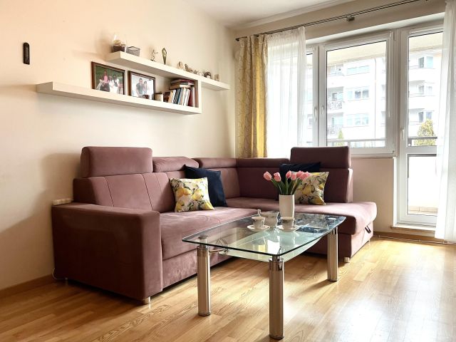 Mieszkanie 3-pokojowe Warszawa Ursus, ul. Magnacka. Zdjęcie 1