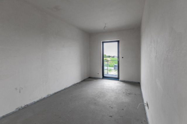 bliźniak, 5 pokoi Świdniczek. Zdjęcie 17
