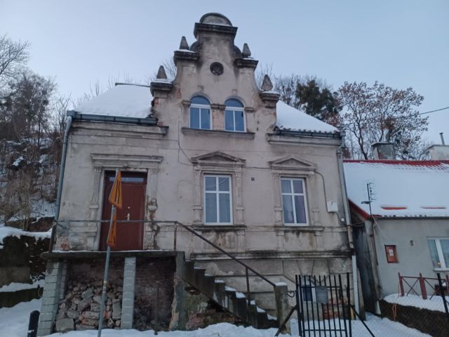 dom wolnostojący, 6 pokoi Dzierzgoń, ul. 3 Maja. Zdjęcie 1