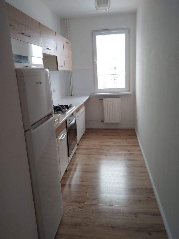 Mieszkanie 2-pokojowe Bielsko-Biała, 1 armii wojska polskiego. Zdjęcie 13