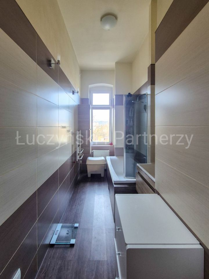 Mieszkanie 4-pokojowe Jelenia Góra. Zdjęcie 14