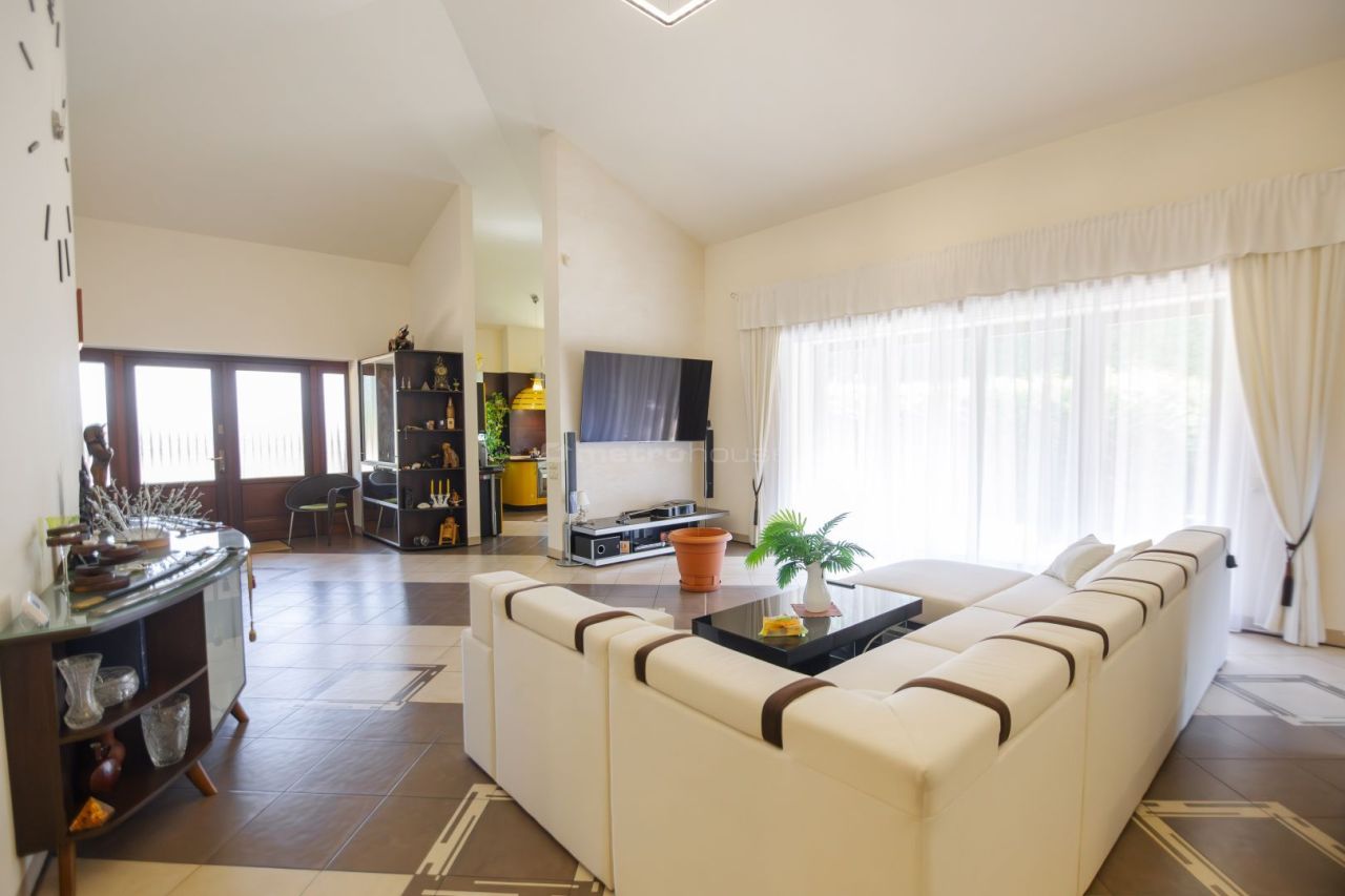 dom wolnostojący, 3 pokoje Wola Branicka. Zdjęcie 5