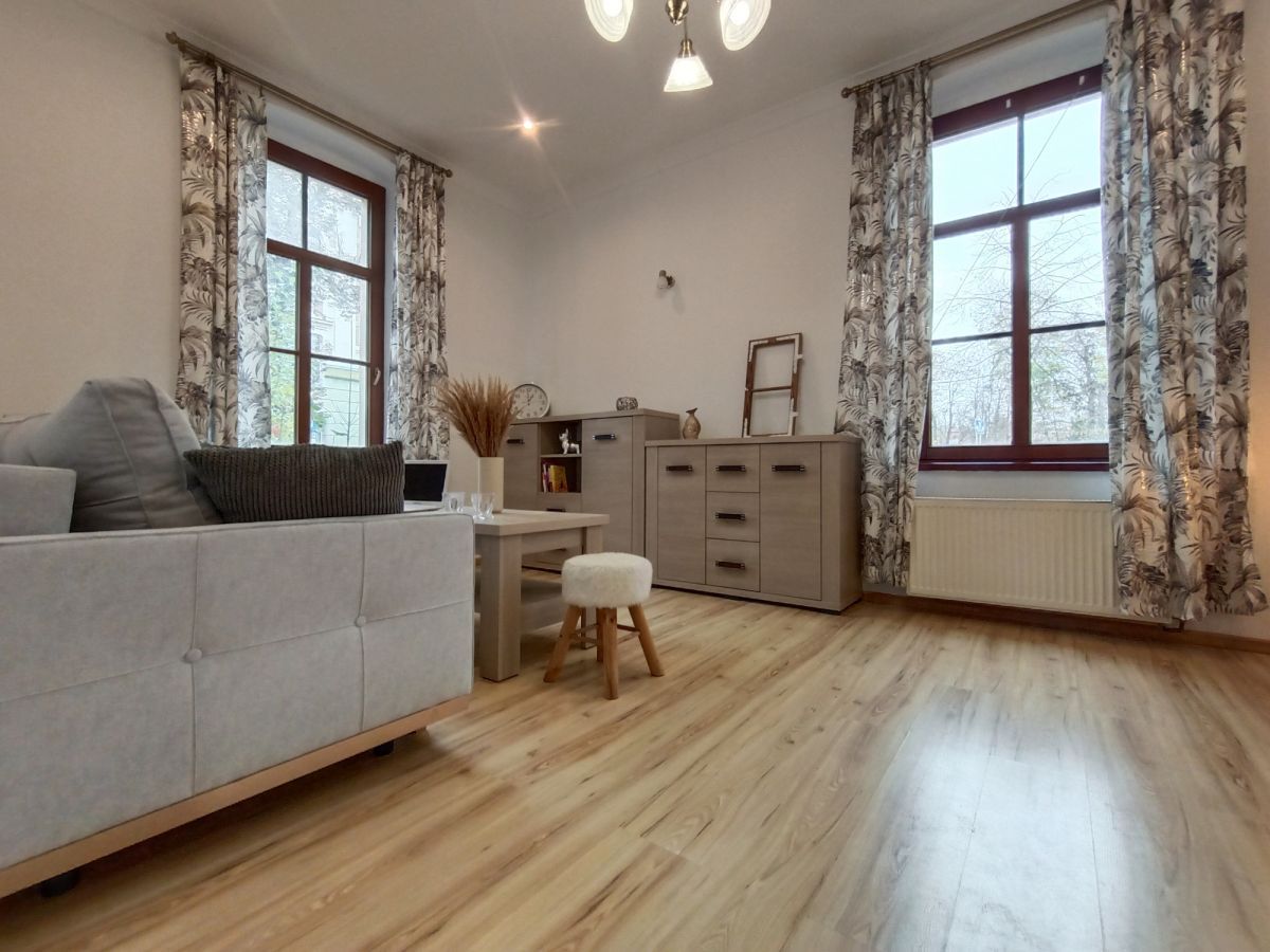 Mieszkanie 3-pokojowe Jelenia Góra Centrum, ul. Teatralna