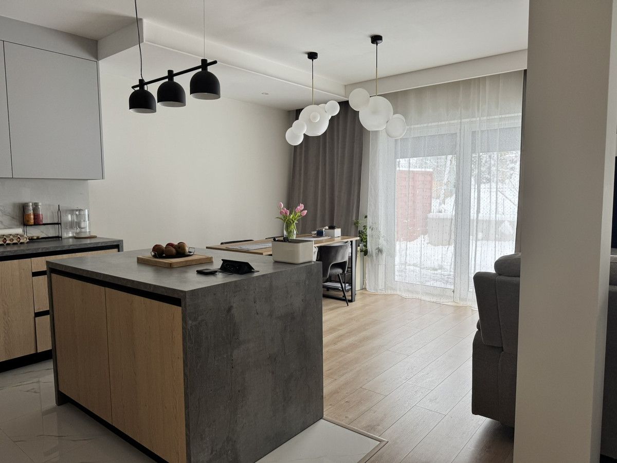 Mieszkanie 3-pokojowe Libertów, ul. Korczynowa. Zdjęcie 3