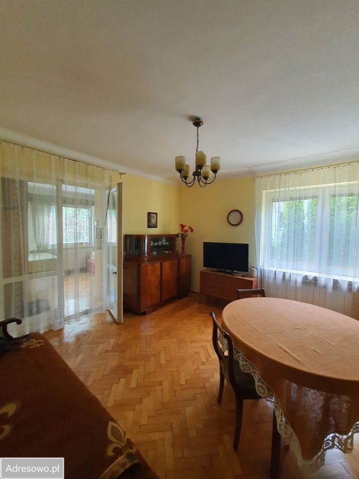 dom wolnostojący, 5 pokoi Brwinów, ul. Peronowa. Zdjęcie 2