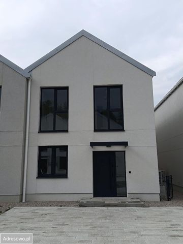bliźniak, 5 pokoi Zakręt, ul. Szkolna. Zdjęcie 1