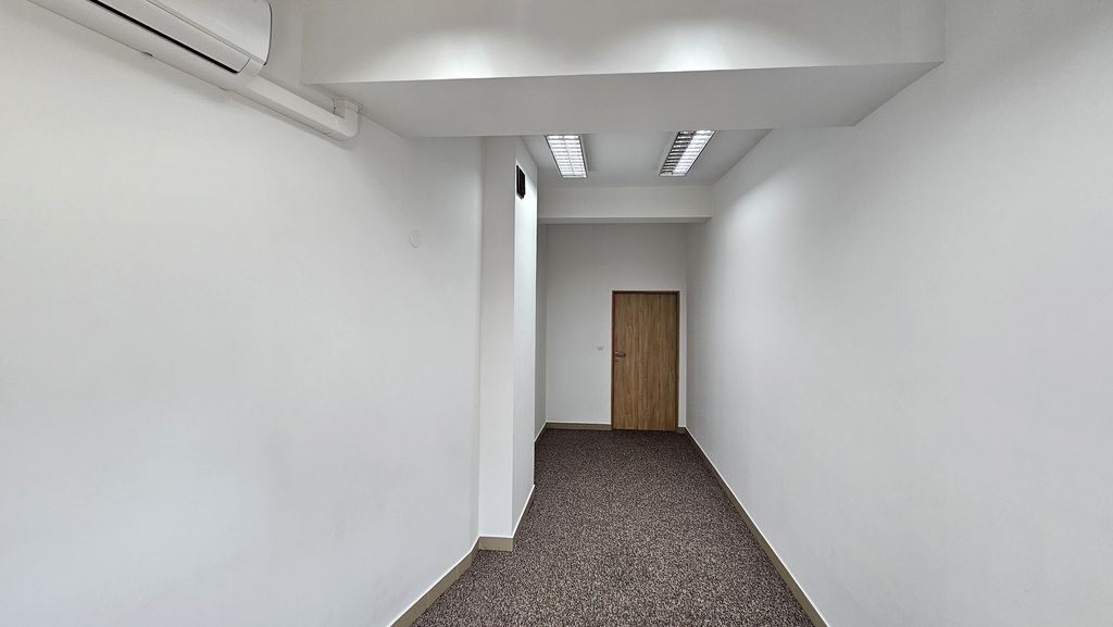 Biuro Rzeszów, pl. Armii Krajowej. Zdjęcie 12