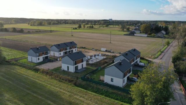 bliźniak, 5 pokoi Ostrołęka, ul. Wierzbowa. Zdjęcie 5