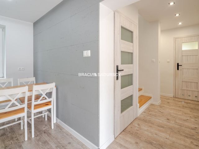 dom wolnostojący, 5 pokoi Polanka Hallera. Zdjęcie 9