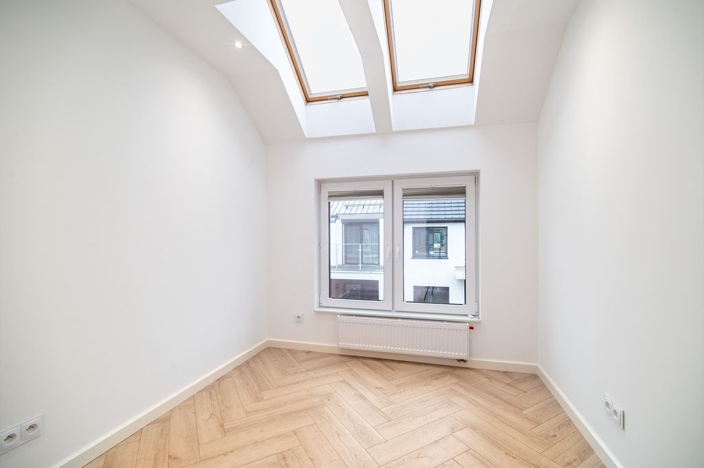 dom szeregowy, 4 pokoje Zaczernie. Zdjęcie 18