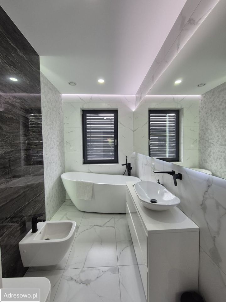 dom wolnostojący, 4 pokoje Radom Dzierzków. Zdjęcie 3