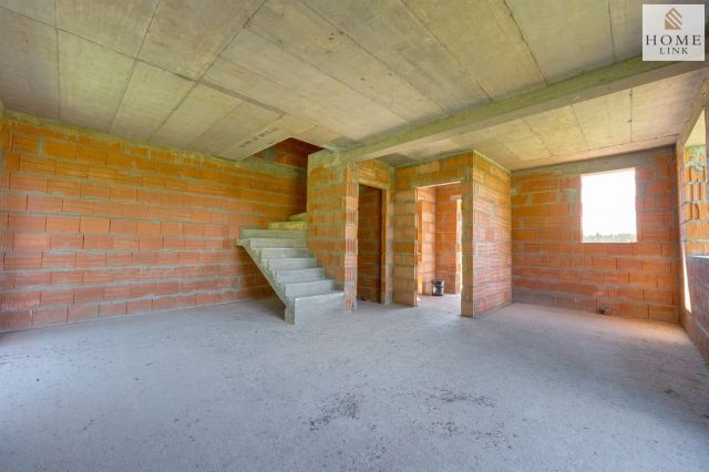 dom wolnostojący, 4 pokoje Wrzesina. Zdjęcie 8