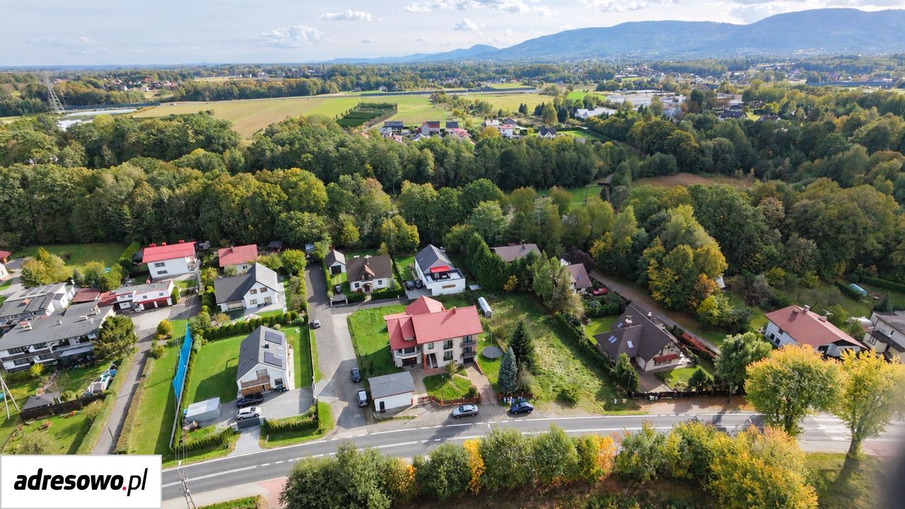 dom wolnostojący, 10 pokoi Janowice, ul. Janowicka. Zdjęcie 2