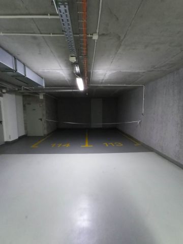 Garaż/miejsce parkingowe Warszawa Targówek, ul. Ludwika Kondratowicza. Zdjęcie 1