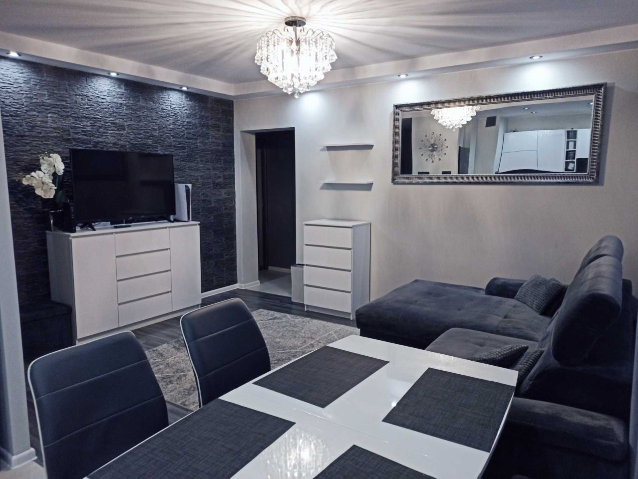 Mieszkanie 3-pokojowe Łomża, os. Bohaterów Monte Cassino. Zdjęcie 4