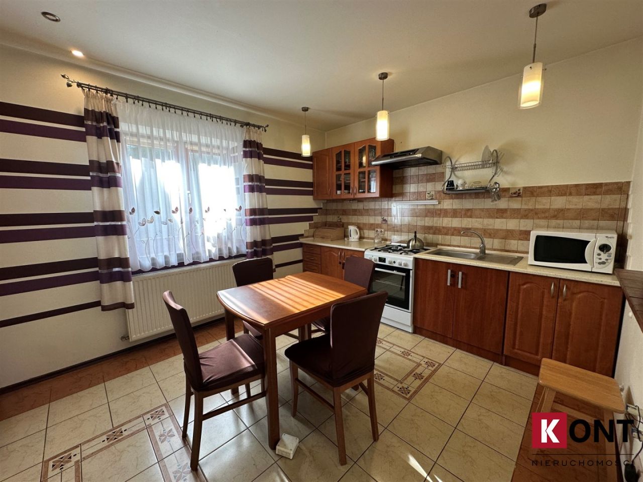 dom wolnostojący, 3 pokoje Stróża. Zdjęcie 9