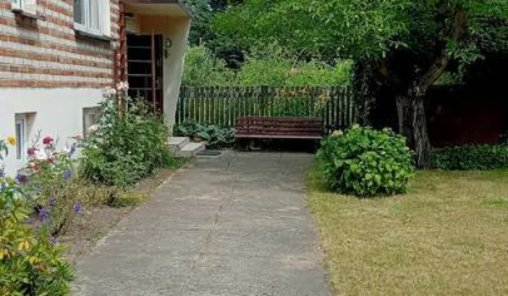 dom wolnostojący Gomunice