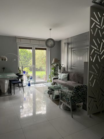 Mieszkanie 3-pokojowe Kościelna Wieś, os. Osiedle Złote Łąki. Zdjęcie 1