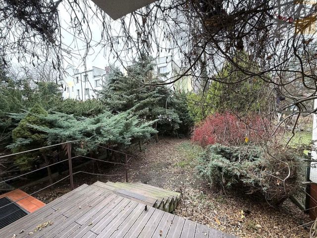 dom szeregowy, 7 pokoi Brwinów. Zdjęcie 19