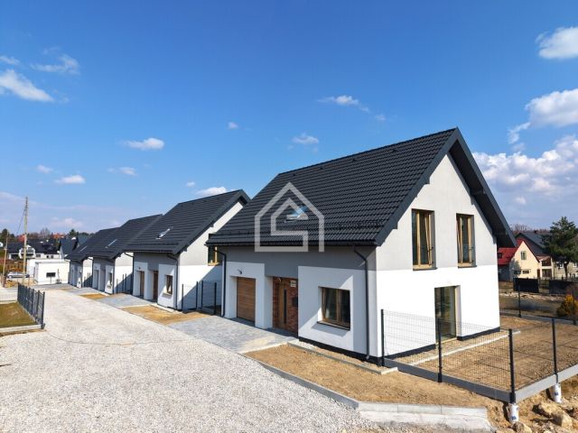 dom wolnostojący, 5 pokoi Dąbrowa. Zdjęcie 25