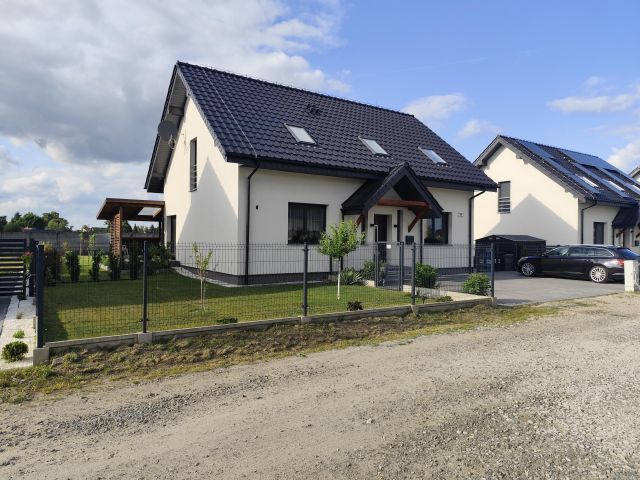 dom wolnostojący, 4 pokoje Olszowa. Zdjęcie 1