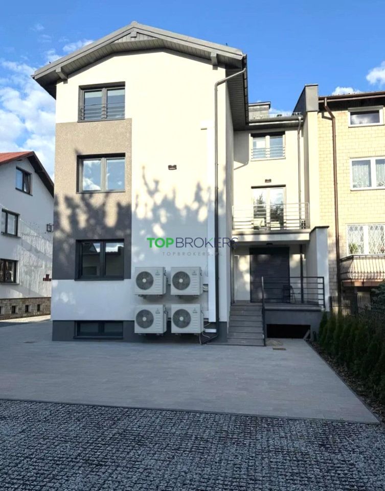 bliźniak, 14 pokoi Warszawa Włochy. Zdjęcie 18