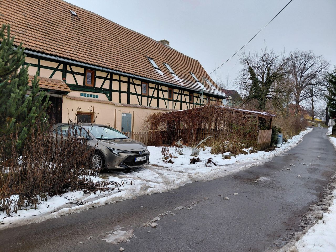 dom wolnostojący, 2 pokoje Zaręba Zaręba Górna, ul. Rolnicza. Zdjęcie 2