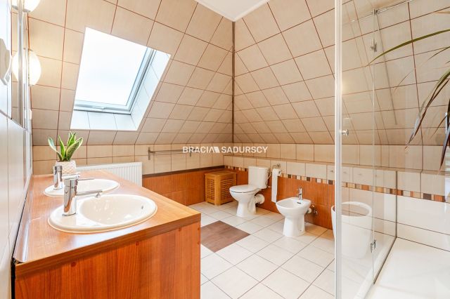 dom wolnostojący, 5 pokoi Marcyporęba, ul. św. Marcina. Zdjęcie 26