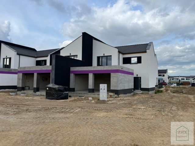 Mieszkanie 3-pokojowe Szczytniki. Zdjęcie 2