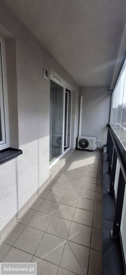 Mieszkanie 2-pokojowe Warszawa Ursus, ul. Tadeusza Hennela. Zdjęcie 11