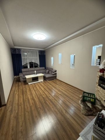 Mieszkanie 4-pokojowe Nysa. Zdjęcie 1