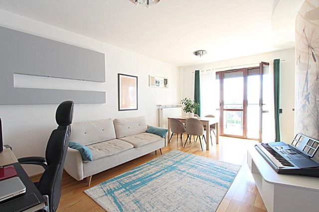 Mieszkanie 3-pokojowe Białystok Antoniuk, ul. Blokowa. Zdjęcie 1