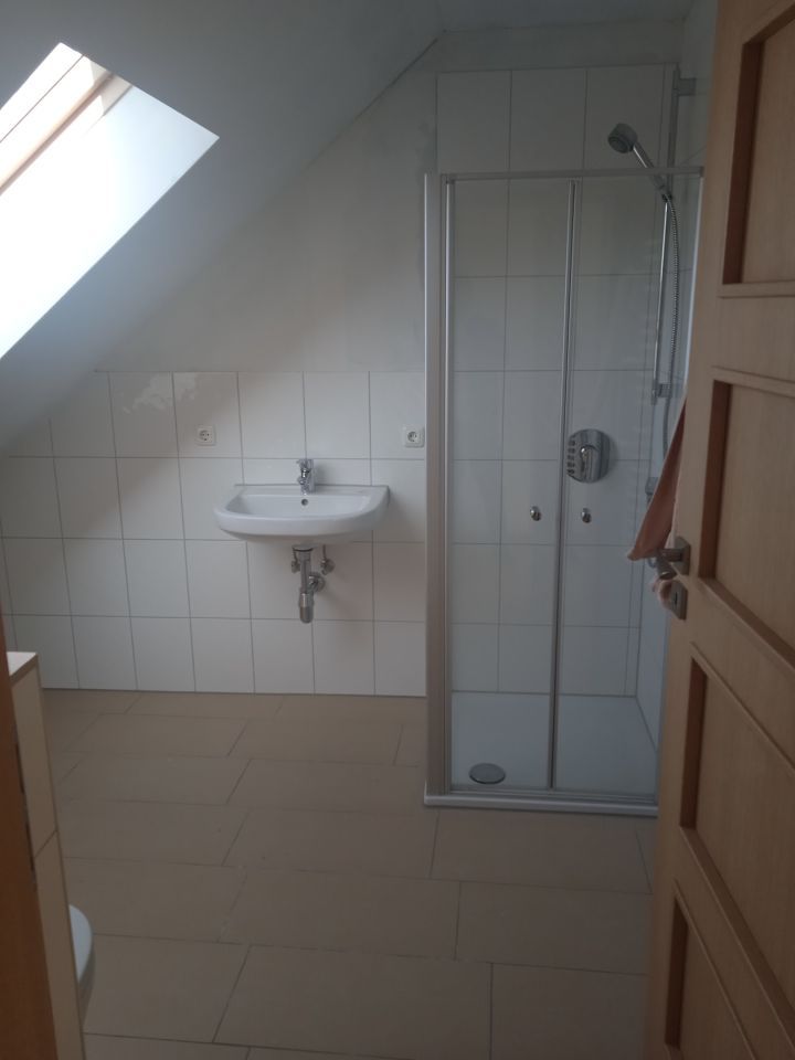 dom wolnostojący, 5 pokoi Piątkowice. Zdjęcie 16