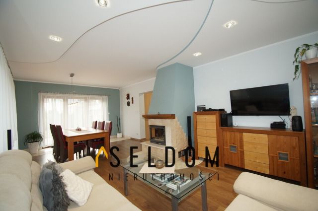 dom wolnostojący, 5 pokoi Mysłakowice. Zdjęcie 4