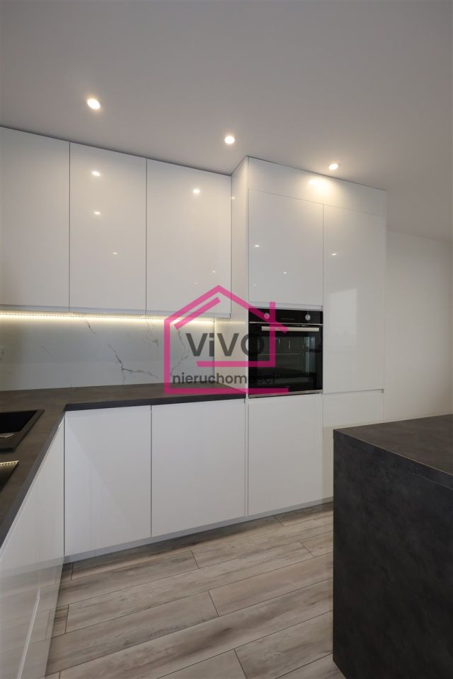 Mieszkanie 3-pokojowe Jastrzębie-Zdrój, ul. Turystyczna. Zdjęcie 4