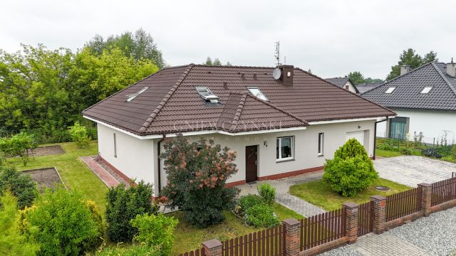 dom wolnostojący, 6 pokoi Wilkszyn. Zdjęcie 1