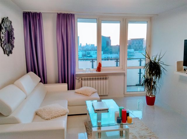 Mieszkanie 3-pokojowe Warszawa Praga-Południe, rondo Wiatraczna. Zdjęcie 1