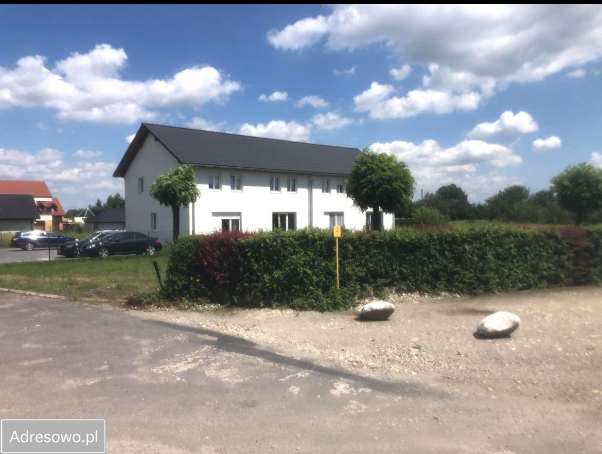 Mieszkanie 4-pokojowe Biestrzyków. Zdjęcie 9