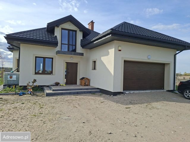 dom wolnostojący, 6 pokoi Chełmica Mała. Zdjęcie 1