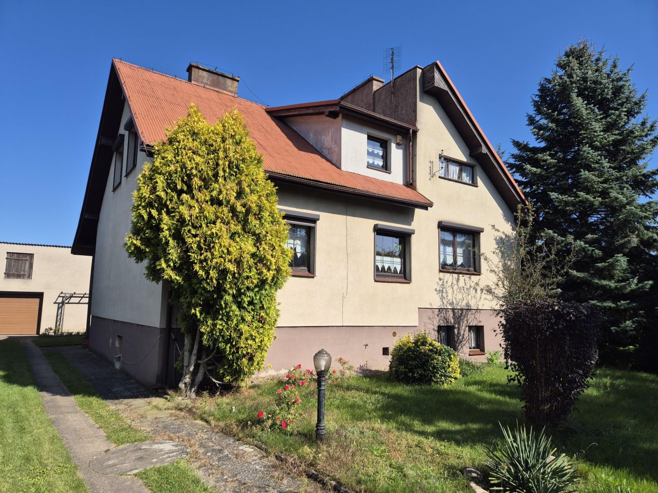 dom wolnostojący, 3 pokoje Zasutowo, ul. Motelowa. Zdjęcie 1