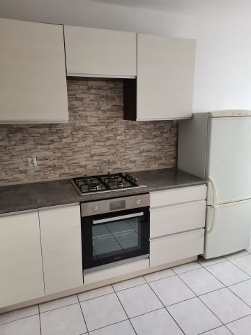 Mieszkanie 3-pokojowe Katowice os. Tysiąclecia, ul. Piastów. Zdjęcie 3