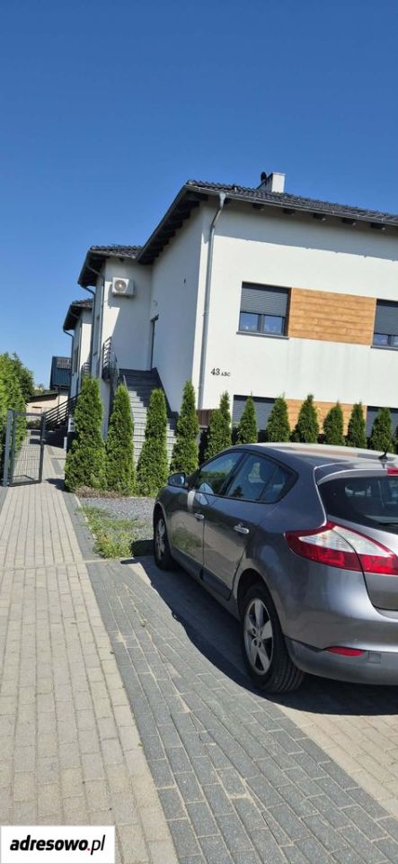 Mieszkanie 3-pokojowe Zielona Góra Centrum, ul. gen. Mariana Langiewicza. Zdjęcie 1